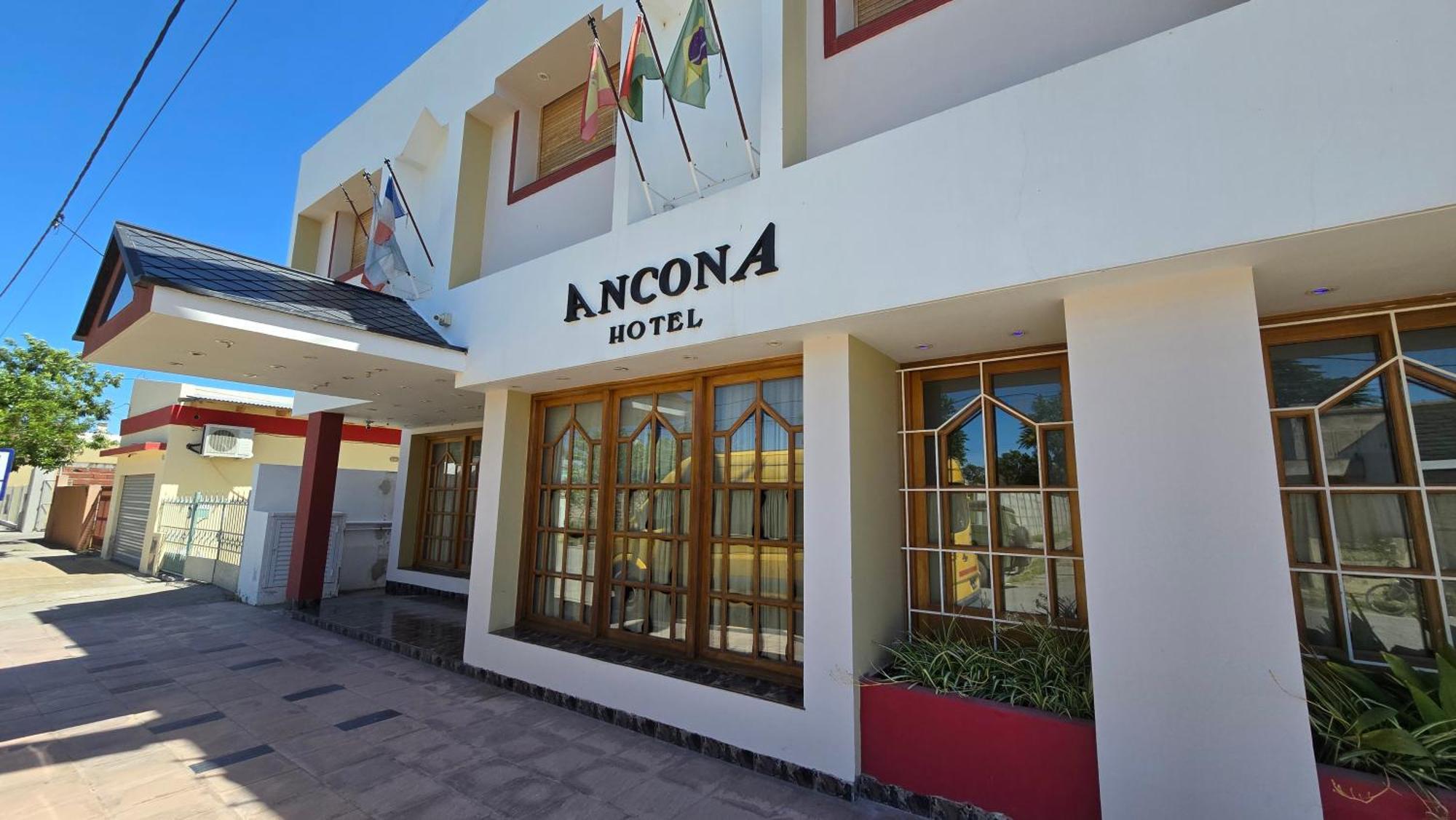 HOTEL ANCONA Rio Colorado RN Río Colorado Exterior foto
